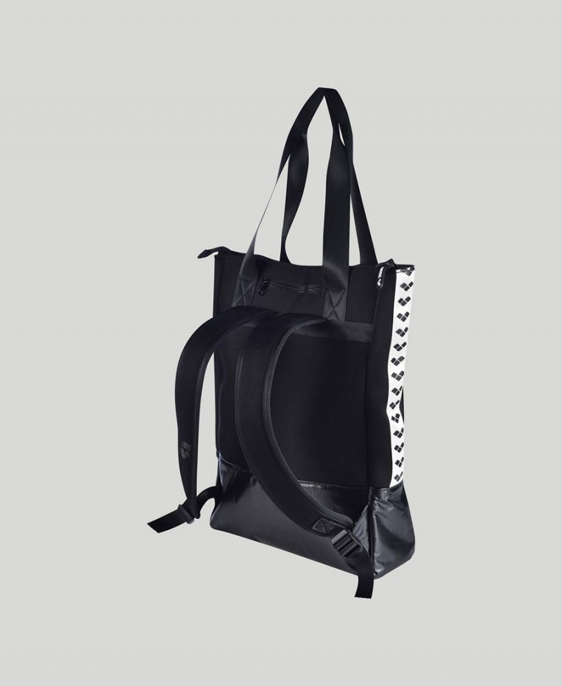 Arena Fast Tote All-Black Väska Svarta | HIK43M-700